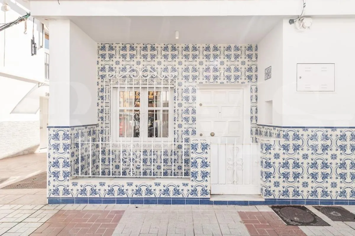 Charming House With Rooftop Terrace By Rems Torremolinos Spain