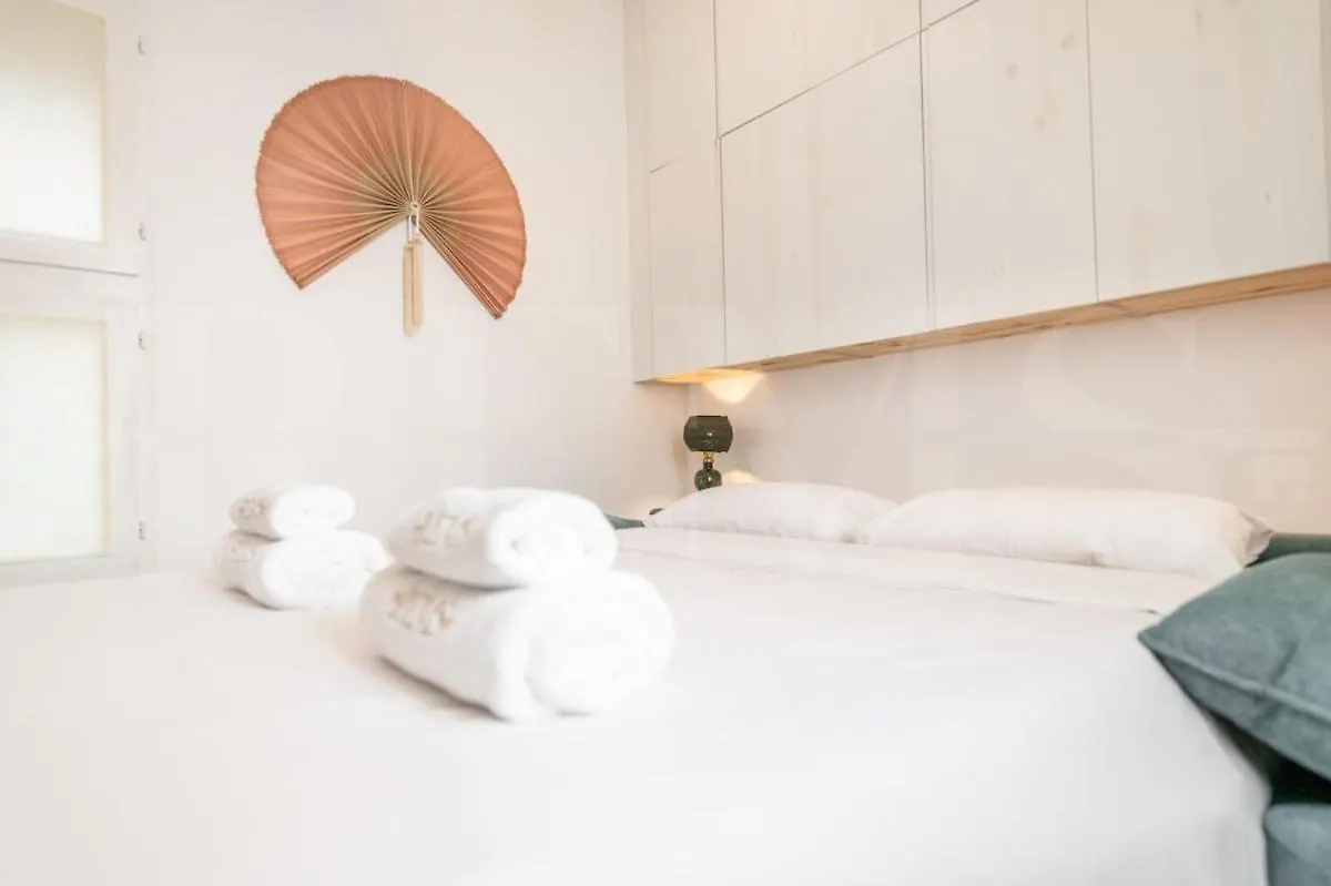Charming House With Rooftop Terrace By Rems Torremolinos